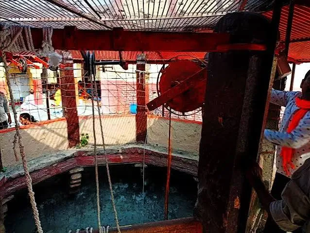 Dhanvantri Koop Jal